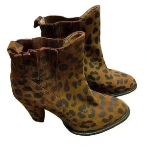 - Zara basic cheetah print‎ boots ankle length heeled   Sz 38(7.5)